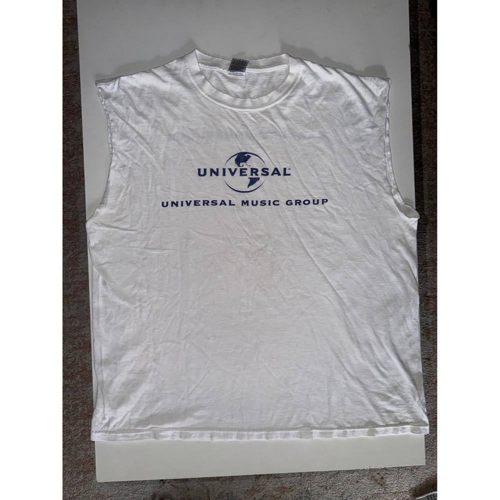 Vintage Universal Music Group UMG Sleeveless T-Shirt White Fruit of the Loom XL